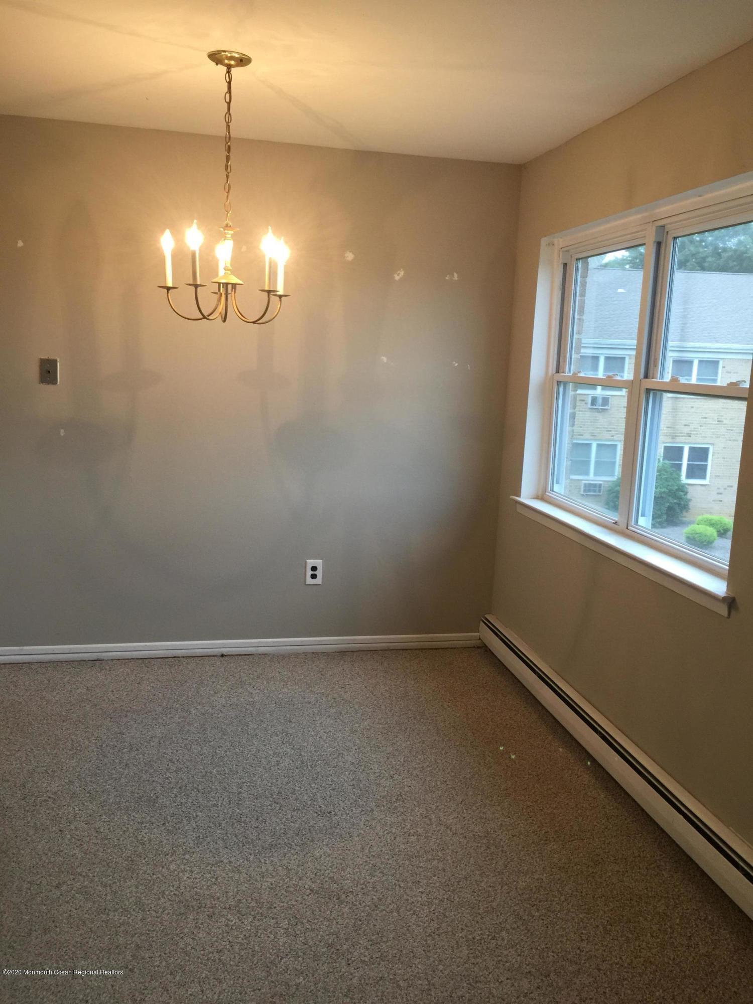 3 Windsor Terrace, Unit F Freehold, NJ 07728 - Photo 7 of 9 Windsor DR