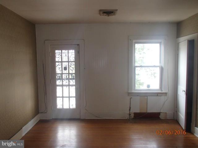 3730 Winterbourne Road Baltimore, MD 21216 - Photo 15 of 25 Interior (General)