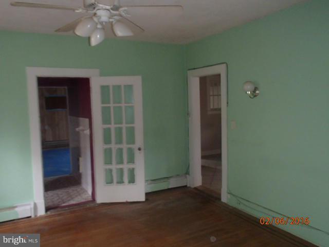 3730 Winterbourne Road Baltimore, MD 21216 - Photo 9 of 25 Interior (General)
