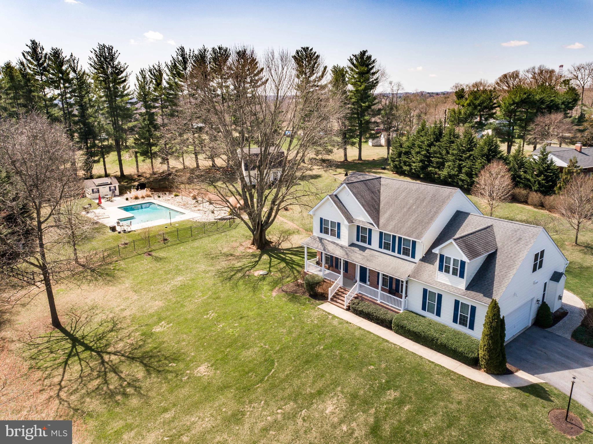 Welcome to 2967 Lawndale Rd