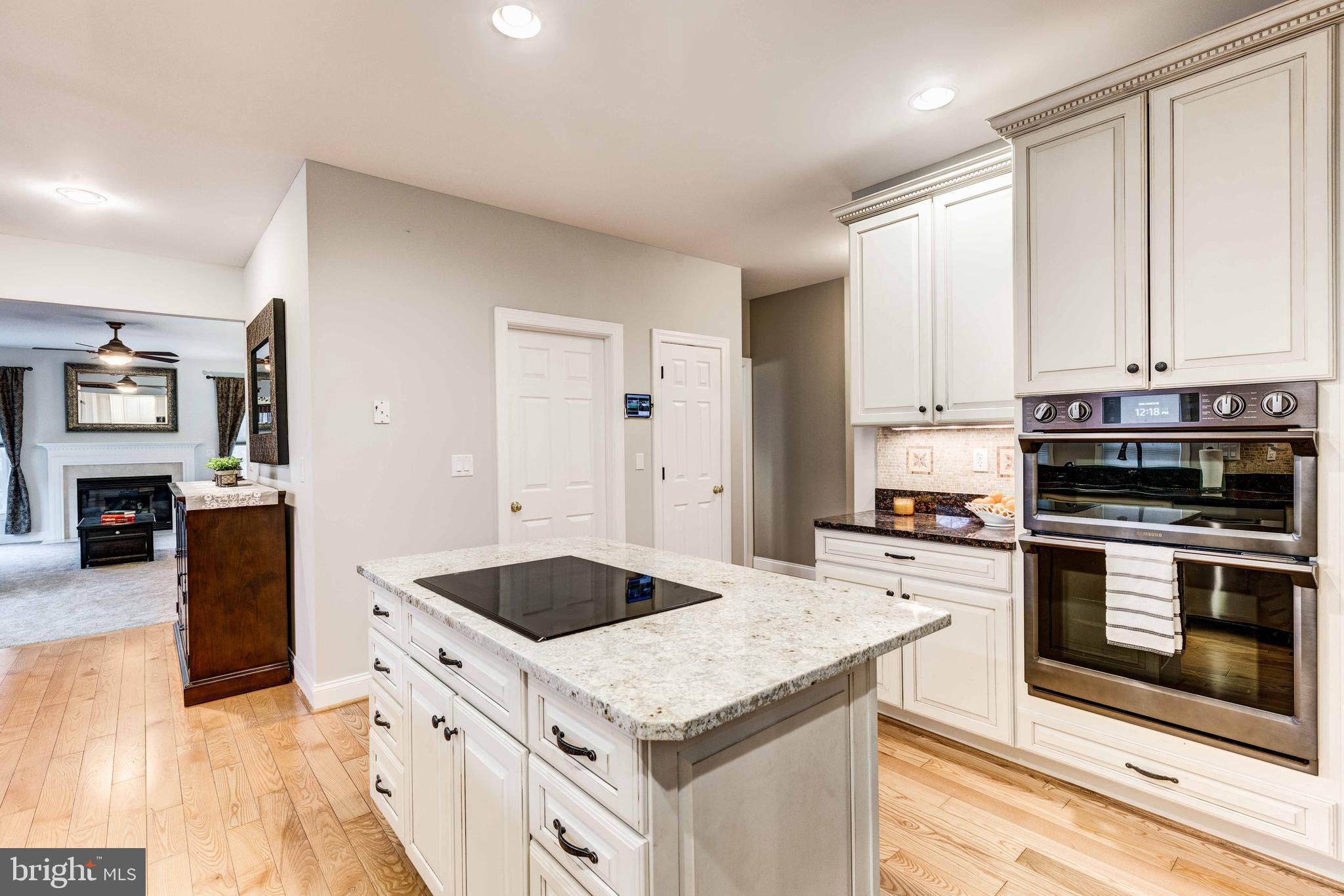 2967 Lawndale Road Finksburg, MD 21048 - Photo 23 of 61 Back splash and under cabinet lighting