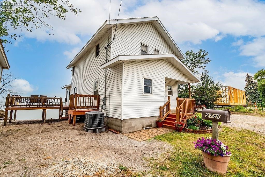 9745 West Locust Point Road Oak Harbor, OH 43449 - Photo 38 of 59 Gallery Image 38