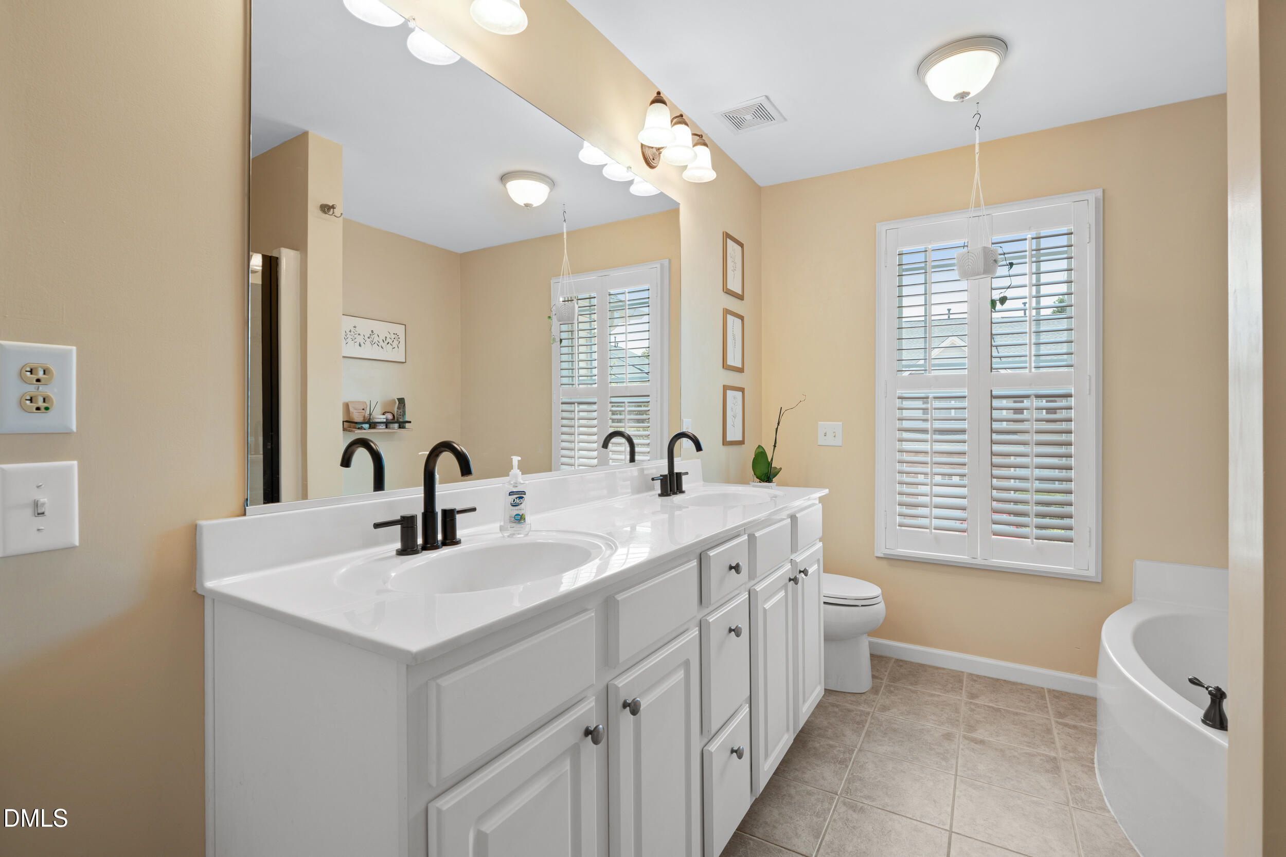 5552 Nur Lane Raleigh, NC 27606 - Photo 31 of 66 31_dsc03208