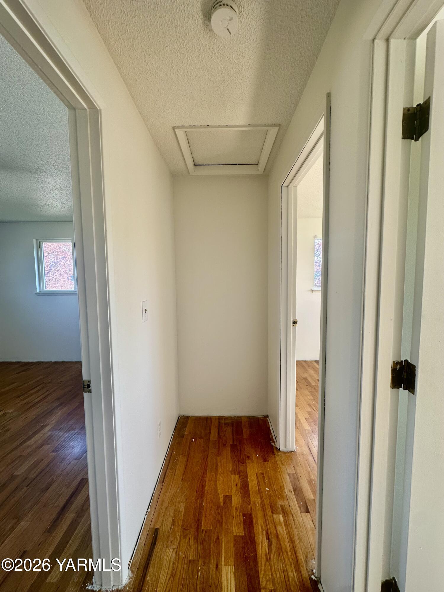 3001 Clinton Way Yakima, WA 98902 - Photo 16 of 38 Up Stairs