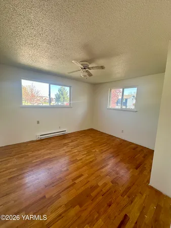 $375,000 | 3001 Clinton Way, Yakima, WA 98902