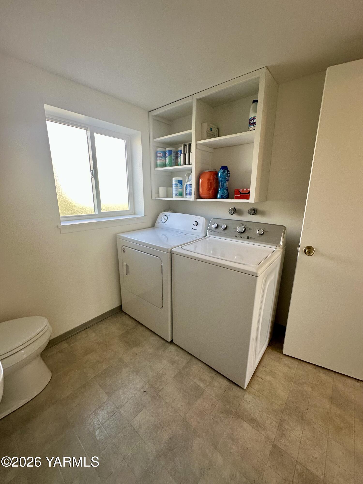 3001 Clinton Way Yakima, WA 98902 - Photo 28 of 38 Down stairs Bath Laundry