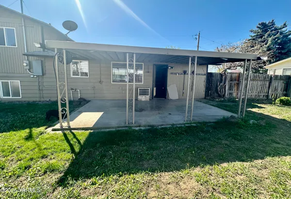 $375,000 | 3001 Clinton Way, Yakima, WA 98902