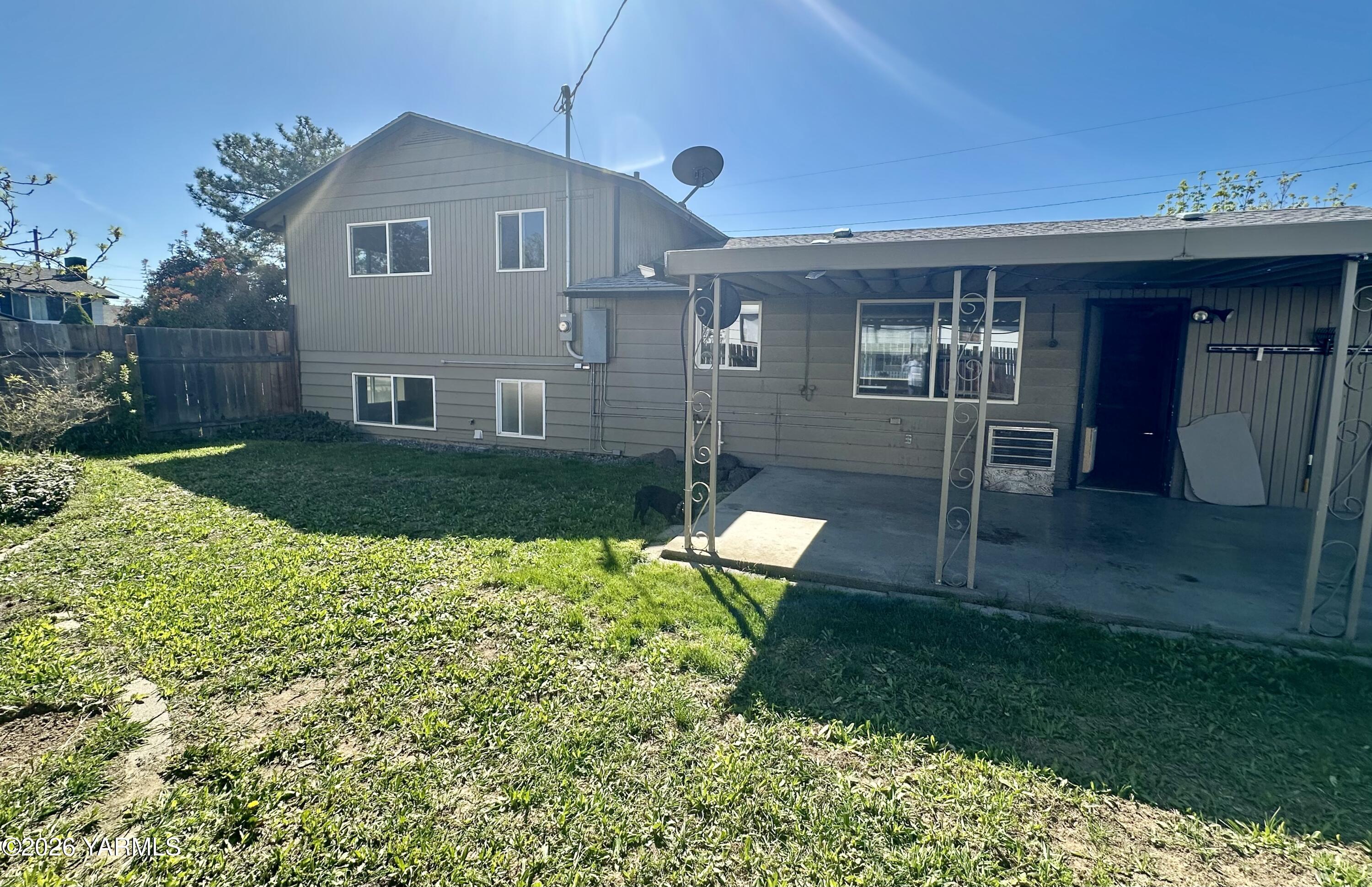 3001 Clinton Way Yakima, WA 98902 - Photo 37 of 38 Back Yard