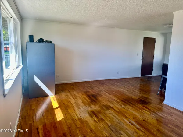 $375,000 | 3001 Clinton Way, Yakima, WA 98902