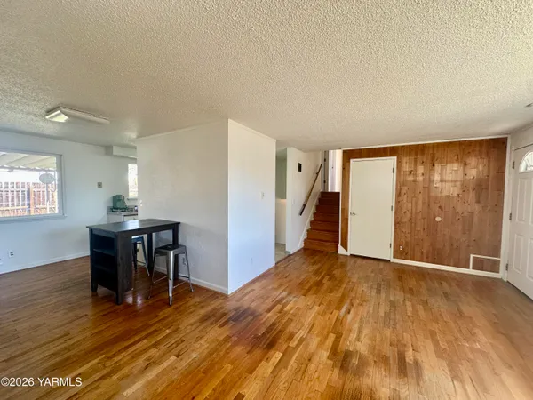 $375,000 | 3001 Clinton Way, Yakima, WA 98902