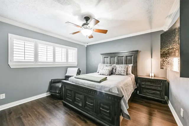 $190,000 | 2330 Lakewood Yacht Club Drive, Unit 3, Seabrook, TX 77586