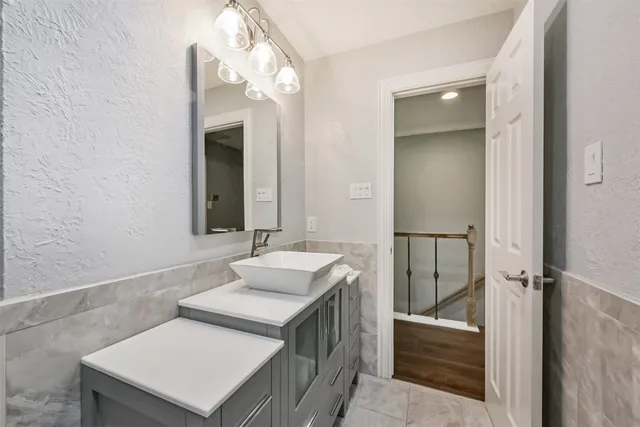 $190,000 | 2330 Lakewood Yacht Club Drive, Unit 3, Seabrook, TX 77586