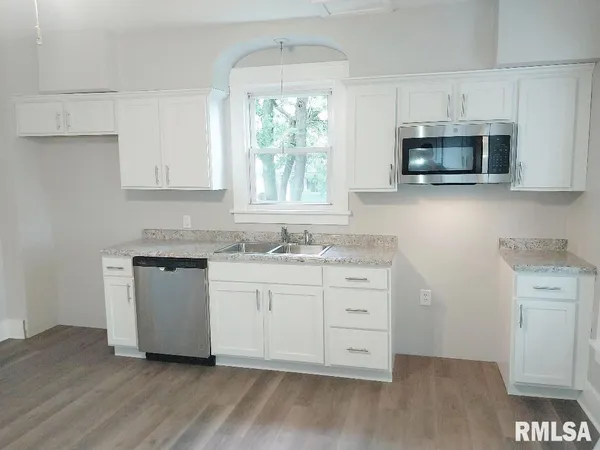 $169,900 | 513 West Clay Street, Brimfield, IL 61517