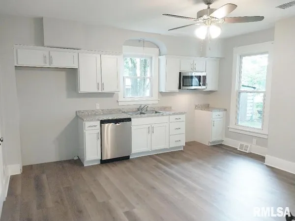 $169,900 | 513 West Clay Street, Brimfield, IL 61517
