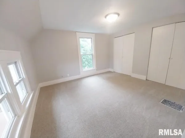 $169,900 | 513 West Clay Street, Brimfield, IL 61517