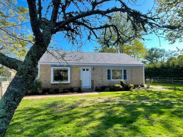 $2,250,000 | 9 Nobadeer Way, Nantucket, MA 02554