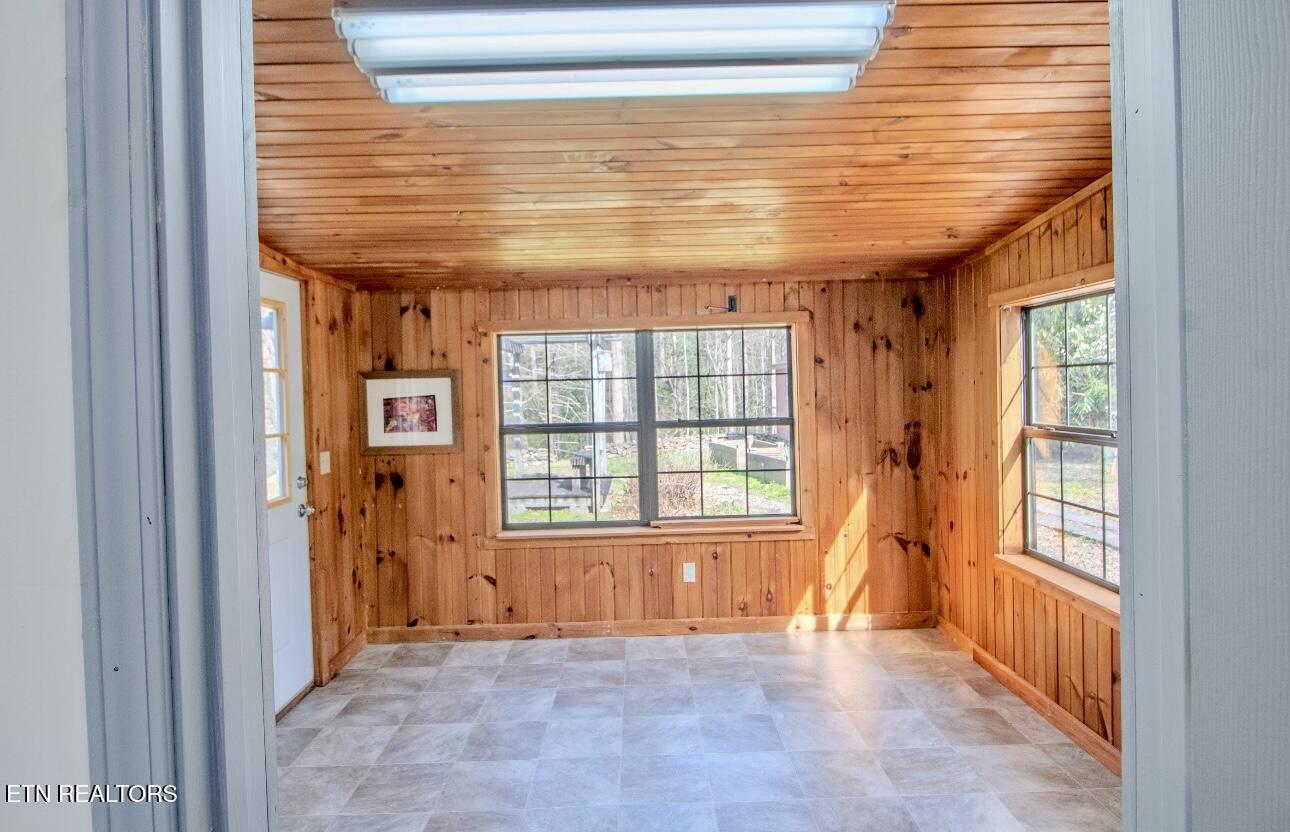 134 Laurel Trail Cosby, TN 37722 - Photo 18 of 27 IMG_6208