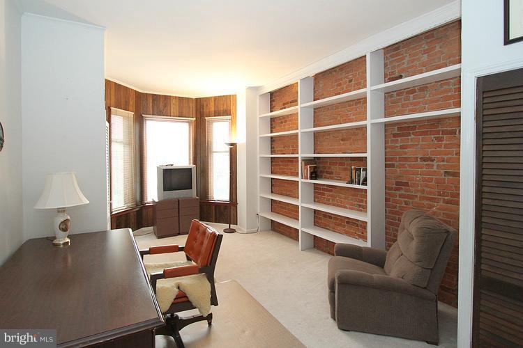 128 D Street Southeast Washington, DC 20003 - Photo 6 of 28 Interior (General)
