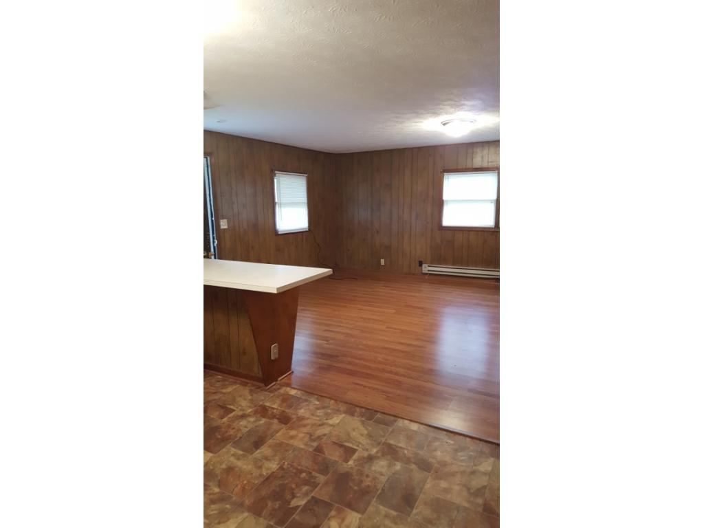 151 Rainbolt Street, Unit 4 Butler, TN 37640 - Photo 5 of 19 Apt 1 Living Area