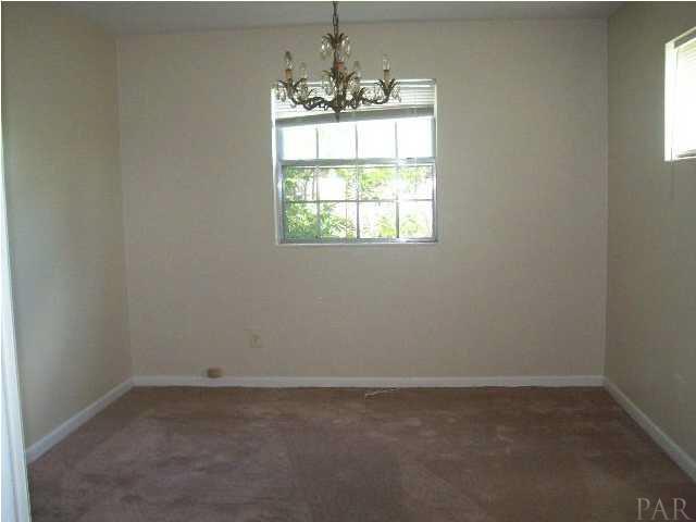 1100 Commonwealth Road Pensacola, FL 32504 - Photo 2 of 8 DINING AREA