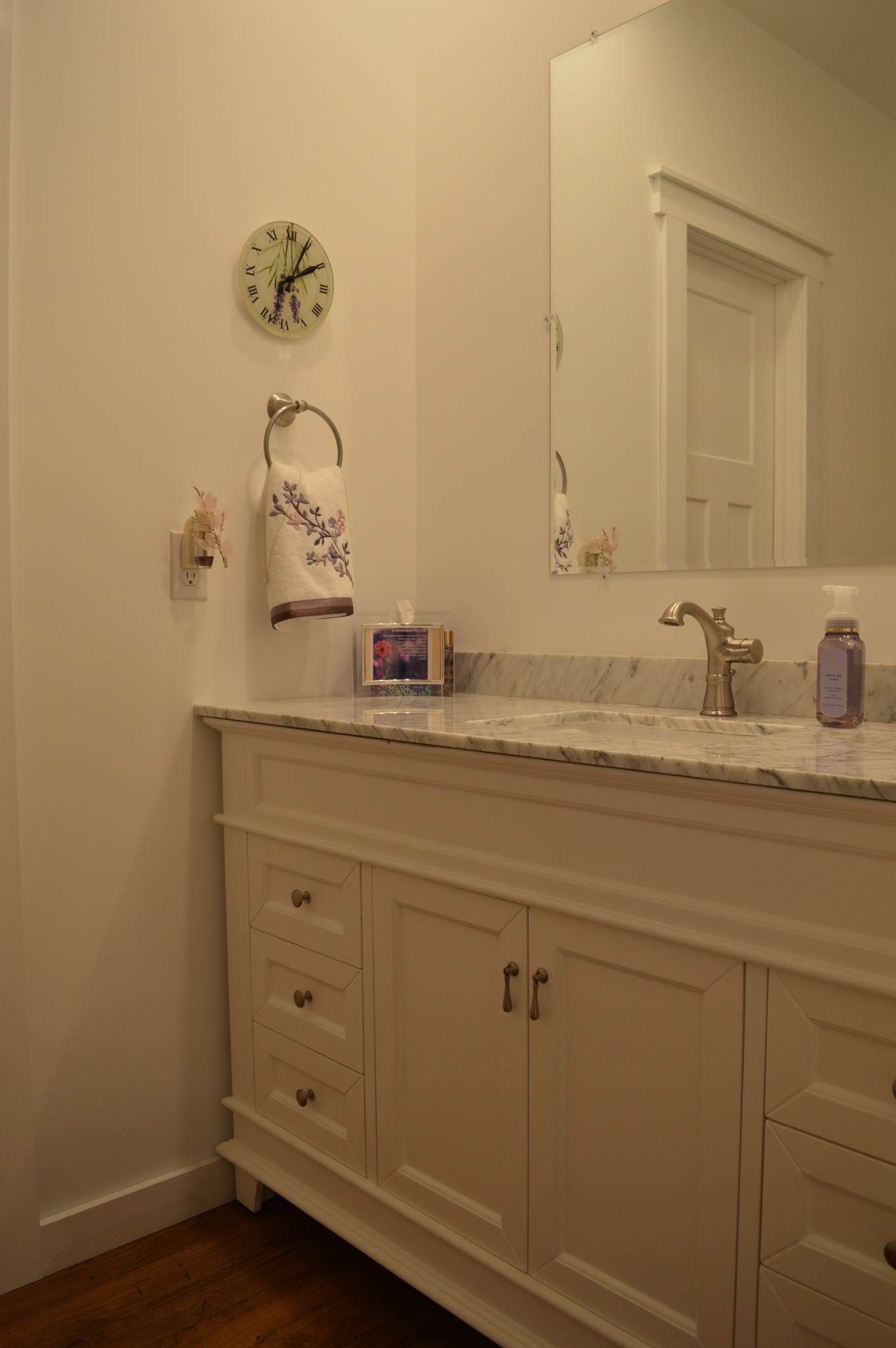 1387 Cooley's Rift Boulevard Monteagle, TN 37356 - Photo 23 of 24 a bathroom with a sink and a mirror