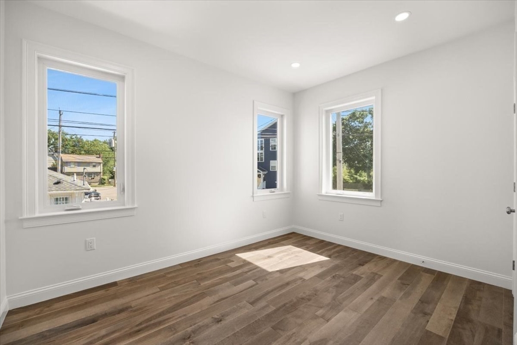84 Post Island Road Quincy, MA 02169 - Photo 12 of 41