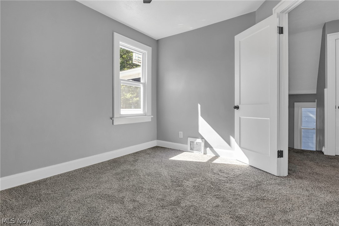 940 Nela View Road Cleveland Heights, OH 44112 - Photo 24 of 32