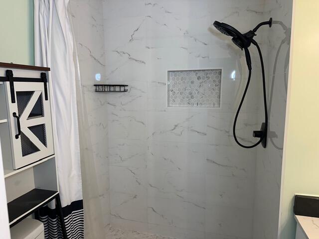 907 Southeast Lake Street Stuart, FL 34994 - Photo 11 of 23 IMG_6007