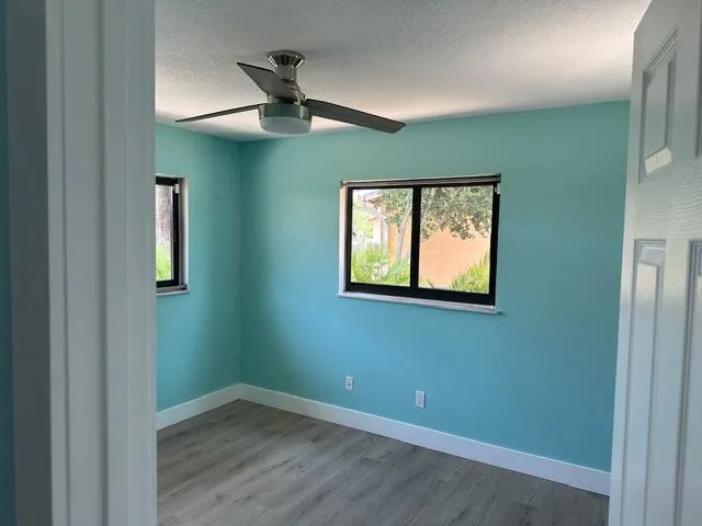 $470,000 | 907 Southeast Lake Street, Stuart, FL 34994