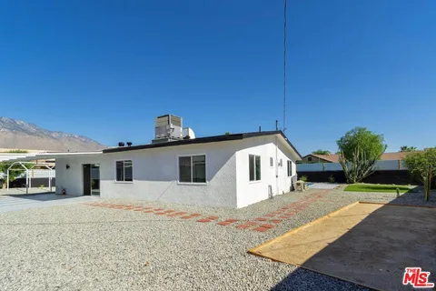 $649,000 | 4325 East Calle De Carlos, Palm Springs, CA 92264