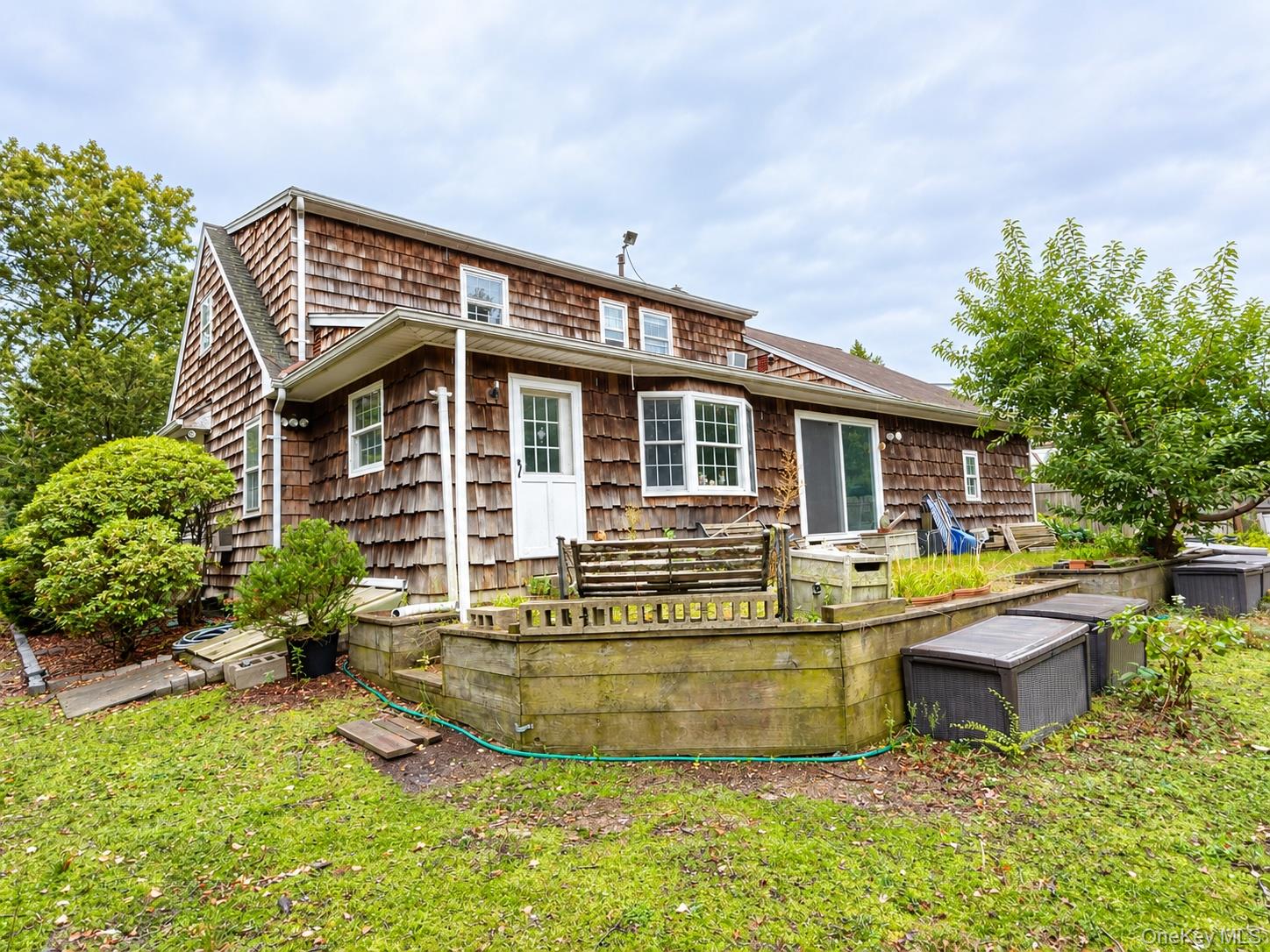 129 Village Line Road Babylon, NY 11702 - Photo 2 of 24 Gallery Image 2