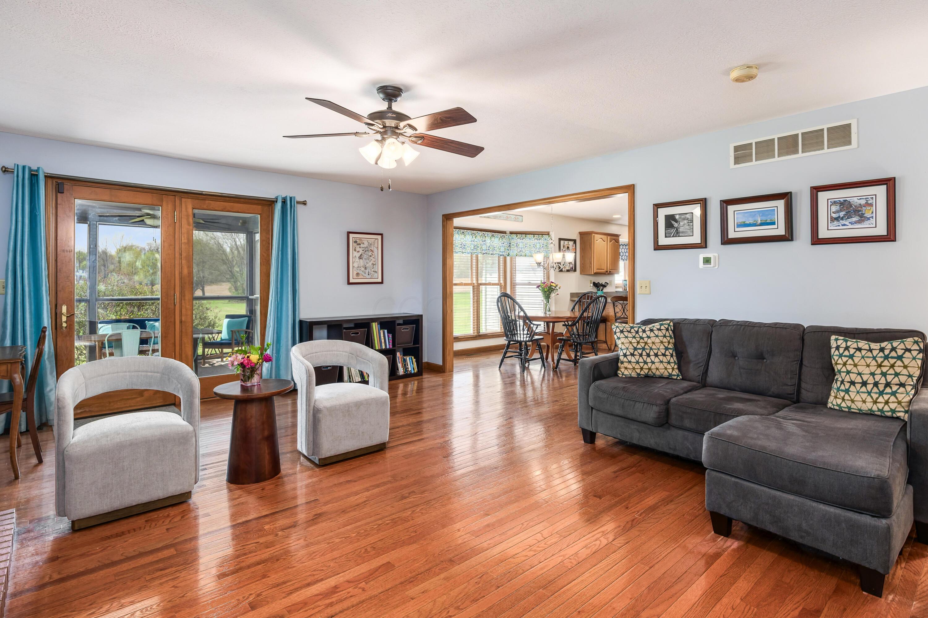 7707 Winchester Road Northwest Carroll, OH 43112 - Photo 13 of 36 Family Room