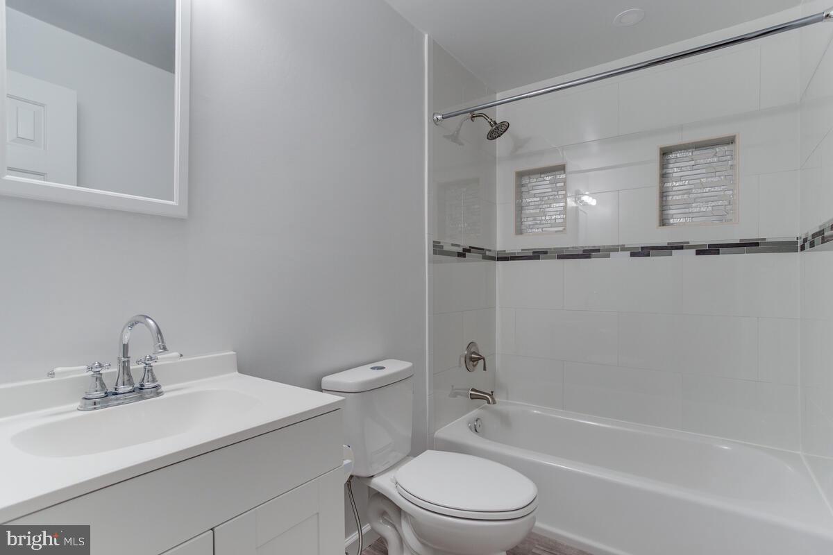 3315 Oaklawn Road Fort Washington, MD 20744 - Photo 8 of 22 Full hall bathroom