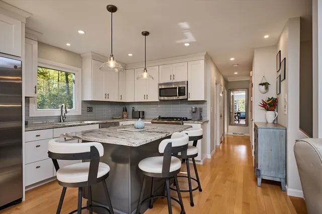 $695,000 | 1260 Westhampton Road, Northampton, MA 01062