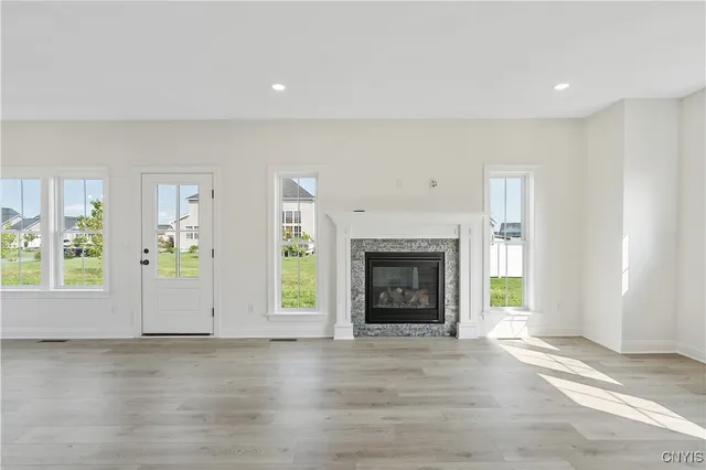 $575,900 | 103 Terwillager Lane, Manlius, NY 13116