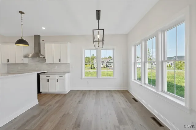 $575,900 | 103 Terwillager Lane, Manlius, NY 13116