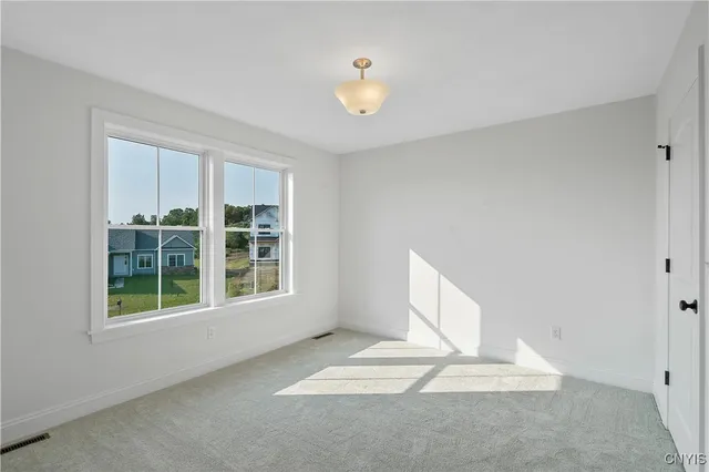 $575,900 | 103 Terwillager Lane, Manlius, NY 13116