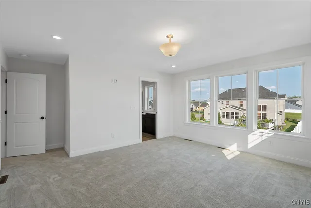 $575,900 | 103 Terwillager Lane, Manlius, NY 13116