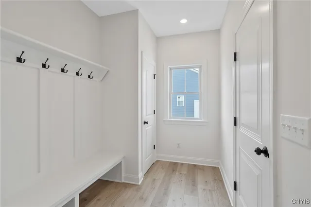 $575,900 | 103 Terwillager Lane, Manlius, NY 13116