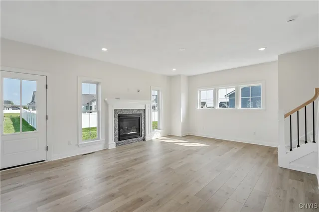 $575,900 | 103 Terwillager Lane, Manlius, NY 13116