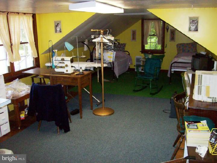 105 Henry Road Barto, PA 19504 - Photo 18 of 25 Gallery Image 18