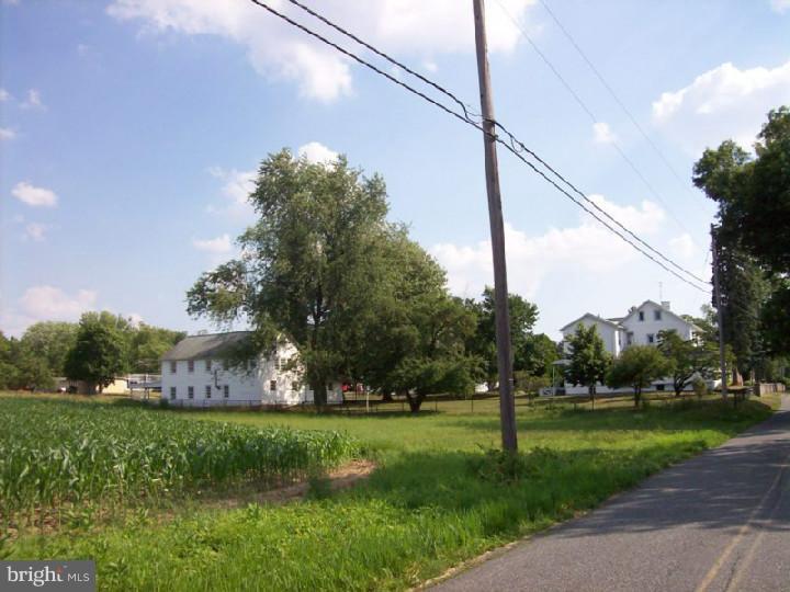 105 Henry Road Barto, PA 19504 - Photo 23 of 25 Gallery Image 23