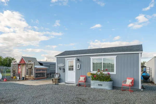 $1,299,950 | 17534 West Lacey Boulevard, Lemoore, CA 93245