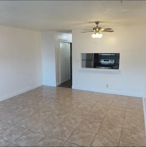 $1,200 | 2457 East Commercial Boulevard, Fort Lauderdale, FL 33308