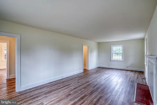 $1,700 | 1031 South Dupont Boulevard, Smyrna, DE 19977