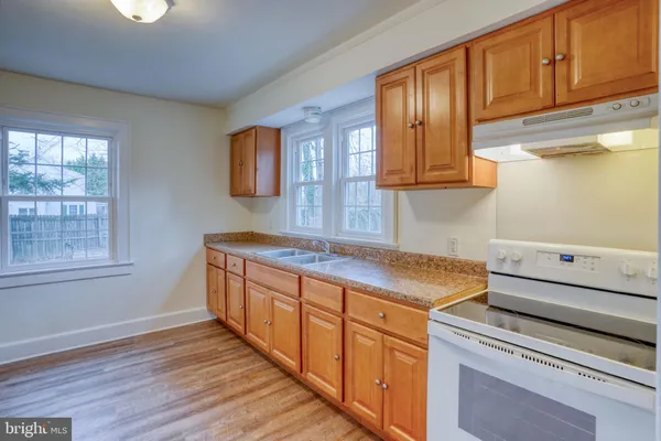 $1,700 | 1031 South Dupont Boulevard, Smyrna, DE 19977