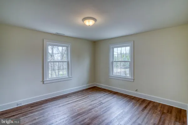 $1,700 | 1031 South Dupont Boulevard, Smyrna, DE 19977