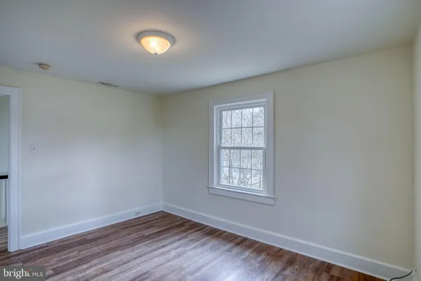 $1,700 | 1031 South Dupont Boulevard, Smyrna, DE 19977