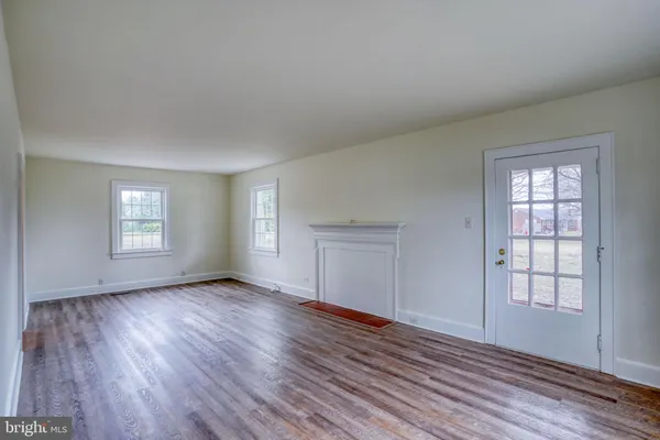 $1,700 | 1031 South Dupont Boulevard, Smyrna, DE 19977