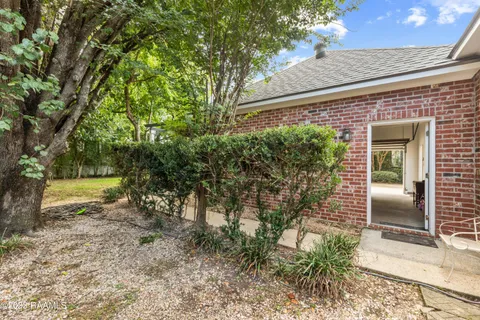 $399,000 | 102 Villere Circle, Lafayette, LA 70506